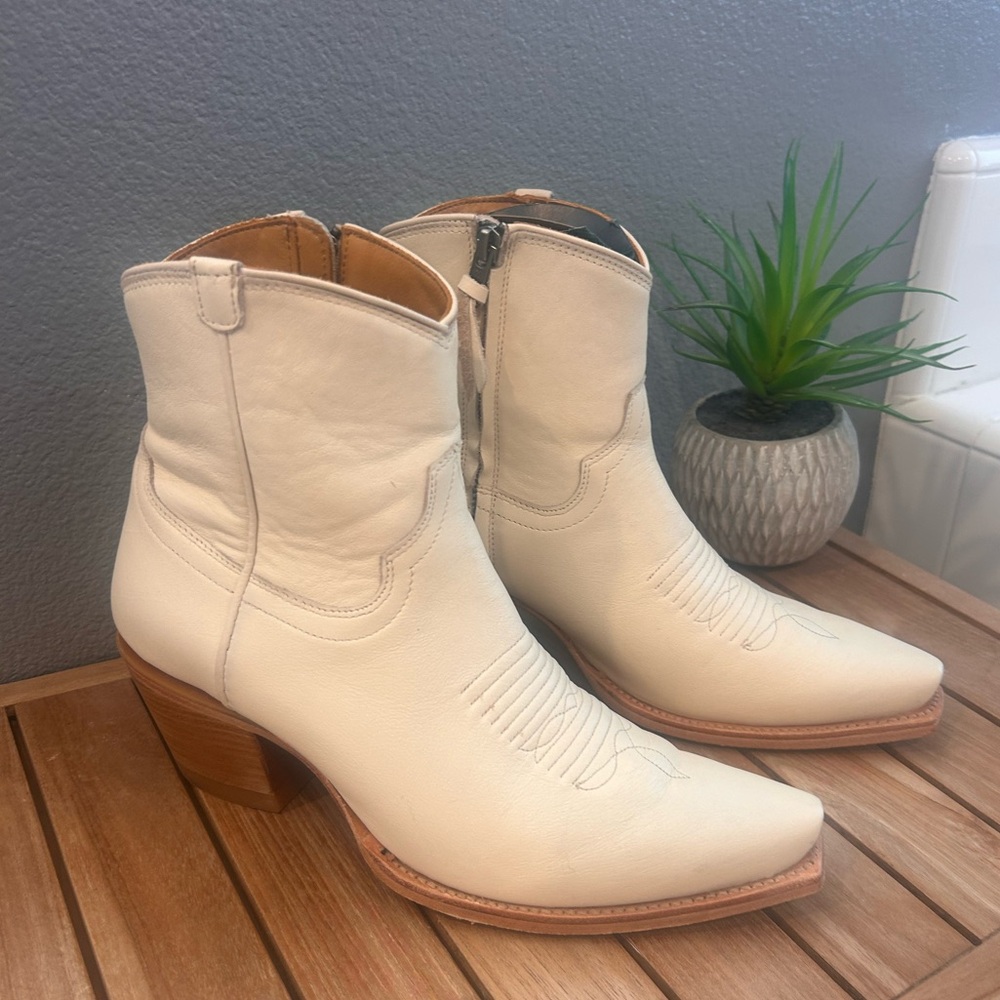 Tecovas "The Daisy Booties" in Bone - Picture 8 of 11
